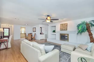 2711 Quail Valley E Dr, Missouri City, TX 77489 - Photo 11