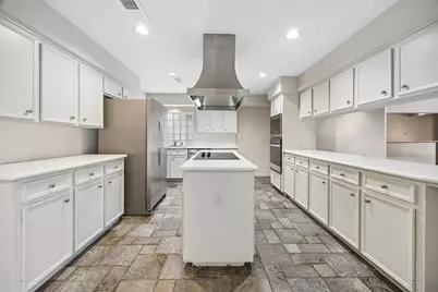 10327 Olympia Drive, Houston, TX 77042 - Photo 11