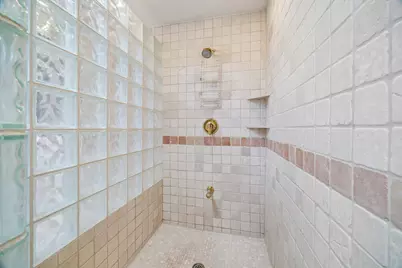 10327 Olympia Drive, Houston, TX 77042 - Photo 17