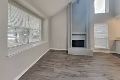 6 W Lance Leaf Road, The Woodlands, TX 77381 - Photo 3