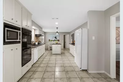 8206 Colonial Oaks Lane, Spring, TX 77379 - Photo 19