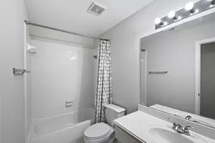 2227 Clawson Falls Ln, Sugar Land, TX 77479 - Photo 17