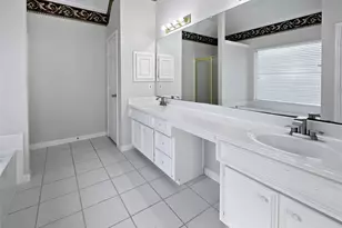 2227 Clawson Falls Ln, Sugar Land, TX 77479 - Photo 9