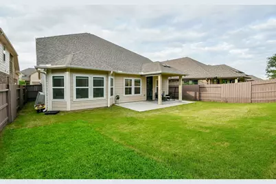 2034 Woodland Pine Court, Conroe, TX 77384 - Photo 11
