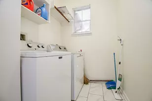 9641 Weldridge Dr, Sugar Land, TX 77498 - Photo 7