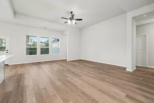 9602 Moss Rose, Willis, TX 77378 - Photo 5