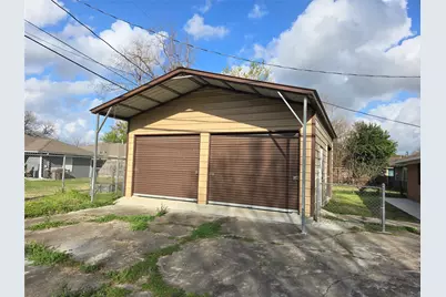 8703 Berndale Street, Houston, TX 77029 - Photo 15