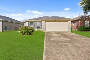 5247 Panay Park Dr, Houston, TX 77048 - Photo 1