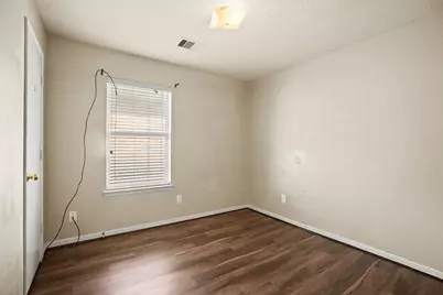 5247 Panay Park Drive, Houston, TX 77048 - Photo 15