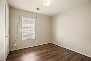 5247 Panay Park Dr, Houston, TX 77048 - Photo 15