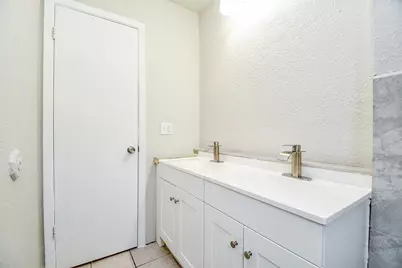 1526 East Avenue #203, Katy, TX 77493 - Photo 11