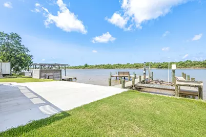 291 Private Road 670, Matagorda, TX 77457 - Photo 23