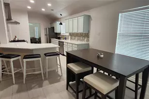 17238 Maple Hollow Dr, Sugar Land, TX 77498 - Photo 11