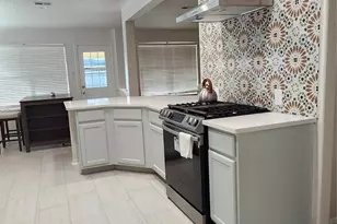 17238 Maple Hollow Dr, Sugar Land, TX 77498 - Photo 13