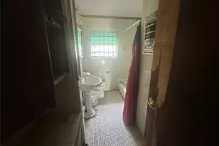 6022 Belarbor St, Houston, TX 77033 - Photo 7
