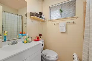 7510 Bubbling Spring Ln, Houston, TX 77086 - Photo 9