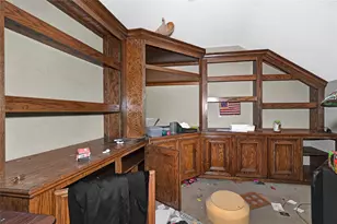 19 S Scarlet Elm Ct, The Woodlands, TX 77382 - Photo 33