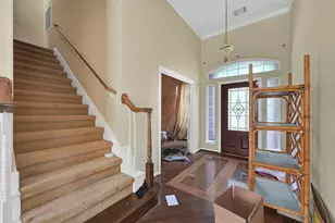 19 S Scarlet Elm Ct, The Woodlands, TX 77382 - Photo 7