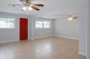 2118 17th Ave, Texas City, TX 77590 - Photo 5
