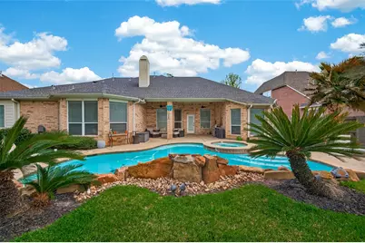 171 E Lansdowne Circle, The Woodlands, TX 77382 - Photo 3