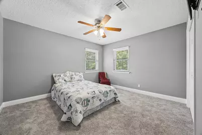 3702 Millbridge Drive, Houston, TX 77059 - Photo 19