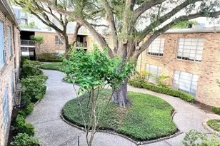 2101 Fountain View Dr, Houston, TX 77057 - Photo 1