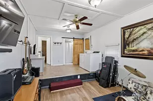 1710 Cavitt Ave, Bryan, TX 77801 - Photo 13