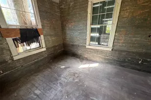 1220 34th St, Galveston, TX 77550 - Photo 17