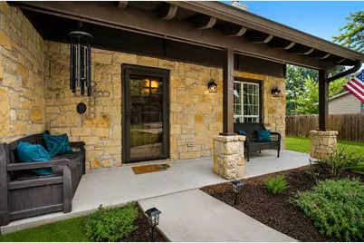 312 Springwood Drive, Conroe, TX 77385 - Photo 5