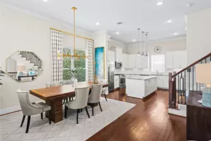 5809 E Post Oak Ln, Houston, TX 77055 - Photo 1