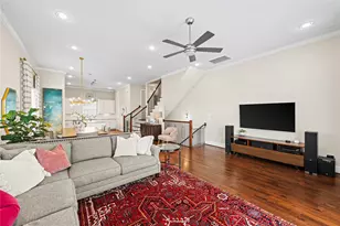 5809 E Post Oak Ln, Houston, TX 77055 - Photo 11