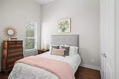 5809 E Post Oak Lane, Houston, TX 77055 - Photo 5