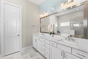 5809 E Post Oak Ln, Houston, TX 77055 - Photo 21