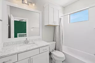 5809 E Post Oak Ln, Houston, TX 77055 - Photo 25