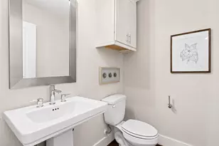 5809 E Post Oak Ln, Houston, TX 77055 - Photo 17