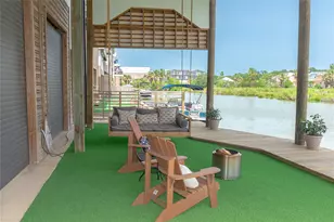 29 Cmdr. Runco Ln, Taylor Lake Village, TX 77586 - Photo 39