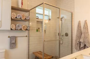 29 Cmdr. Runco Ln, Taylor Lake Village, TX 77586 - Photo 19