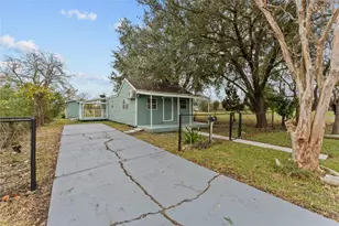 25 2nd Ave N, Texas City, TX 77590 - Photo 3