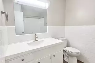 500 Willow Dr, Lake Jackson, TX 77566 - Photo 13