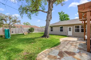 6546 Lindyann Ln, Houston, TX 77008 - Photo 31