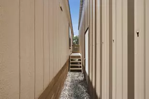 867 Rowe St, Rockport, TX 78382 - Photo 27
