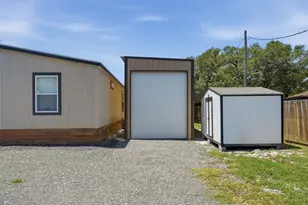 867 Rowe St, Rockport, TX 78382 - Photo 29