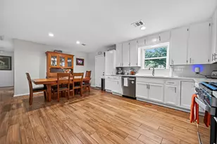 204 King Dr, Columbus, TX 78934 - Photo 17