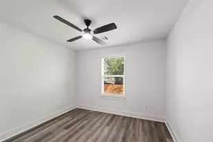 514 W Wilkins St, Brenham, TX 77833 - Photo 13