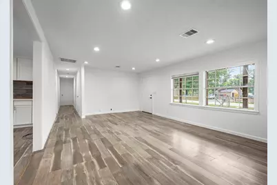 19101 Oak Canyon Drive, Conroe, TX 77385 - Photo 15