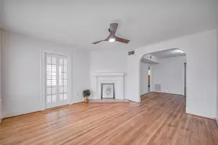 1614 Ridgewood St, Houston, TX 77006 - Photo 3