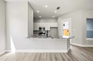 13218 Opera Dr, Houston, TX 77047 - Photo 7