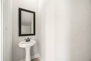 13218 Opera Dr, Houston, TX 77047 - Photo 11