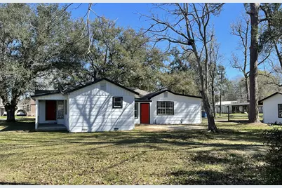 104 County Road 2401, Hull, TX 77564 - Photo 1