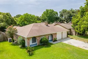 8819 Stone Brook Ln, Houston, TX 77040 - Photo 1